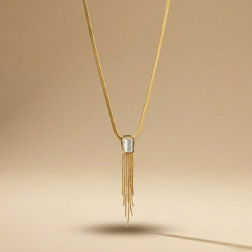 Elegant Gold Tassel Pendant Necklace