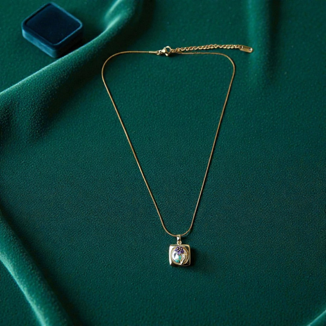 Vintage Charm Necklace